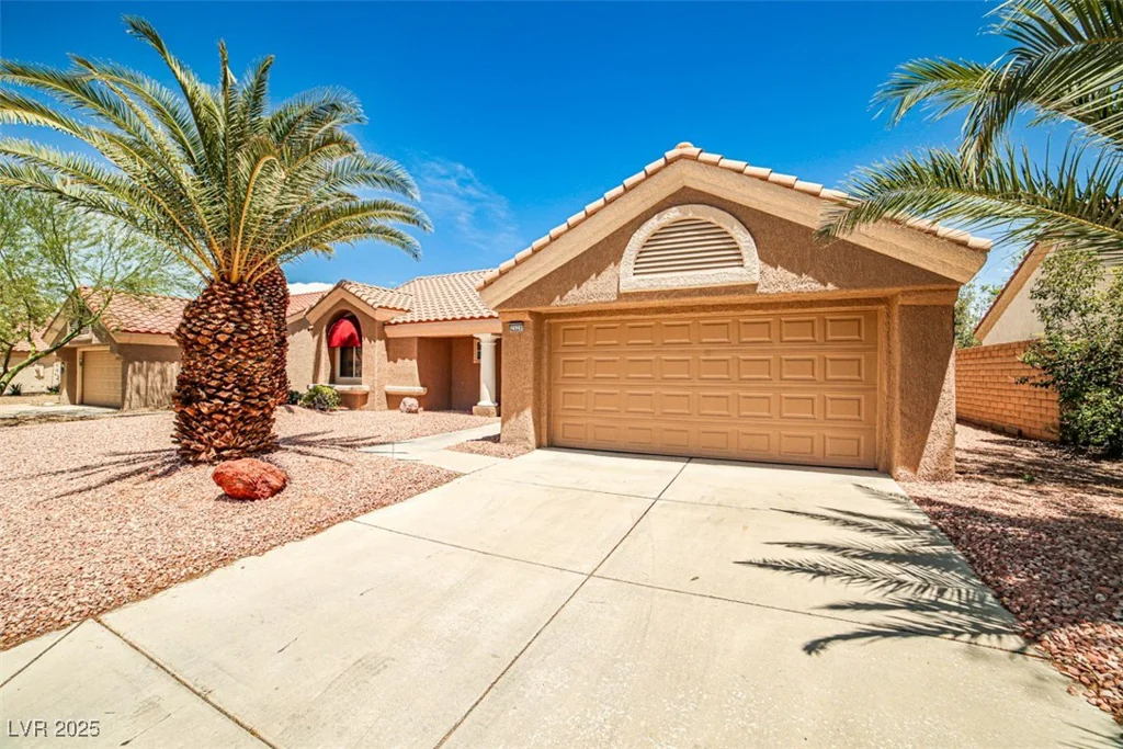 2520 Silverton, Las Vegas, NV 89134