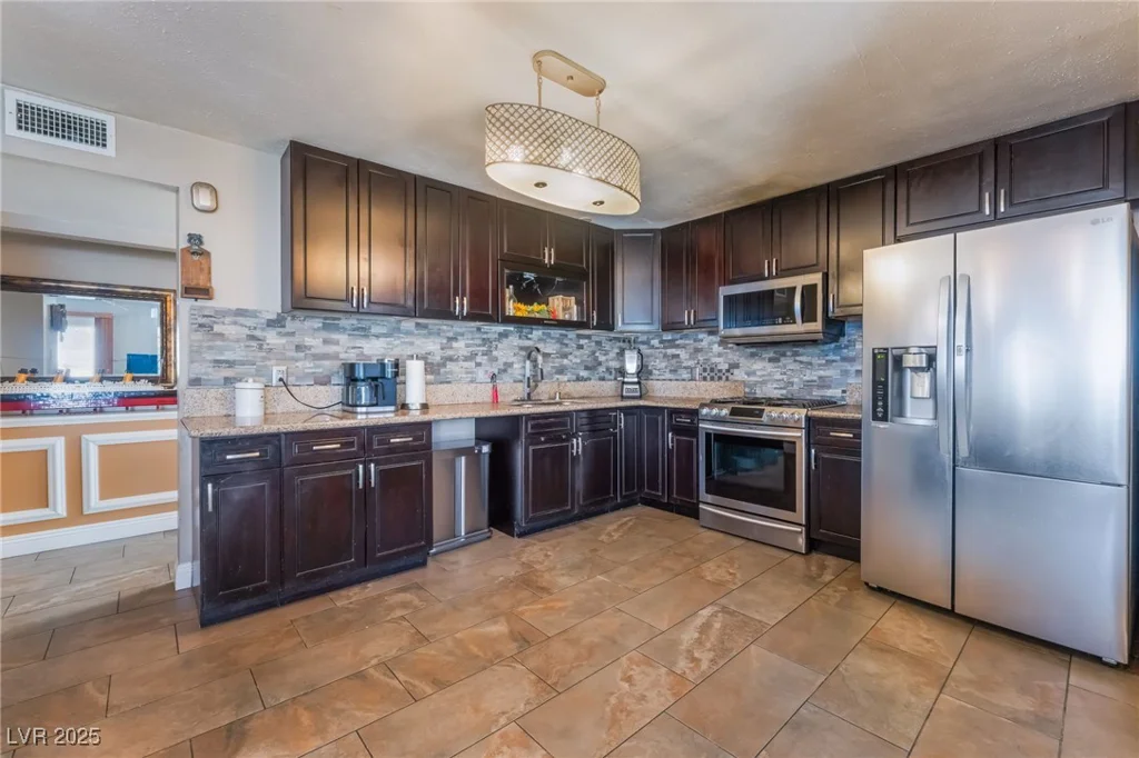 5384 Aston, Las Vegas, NV 89142