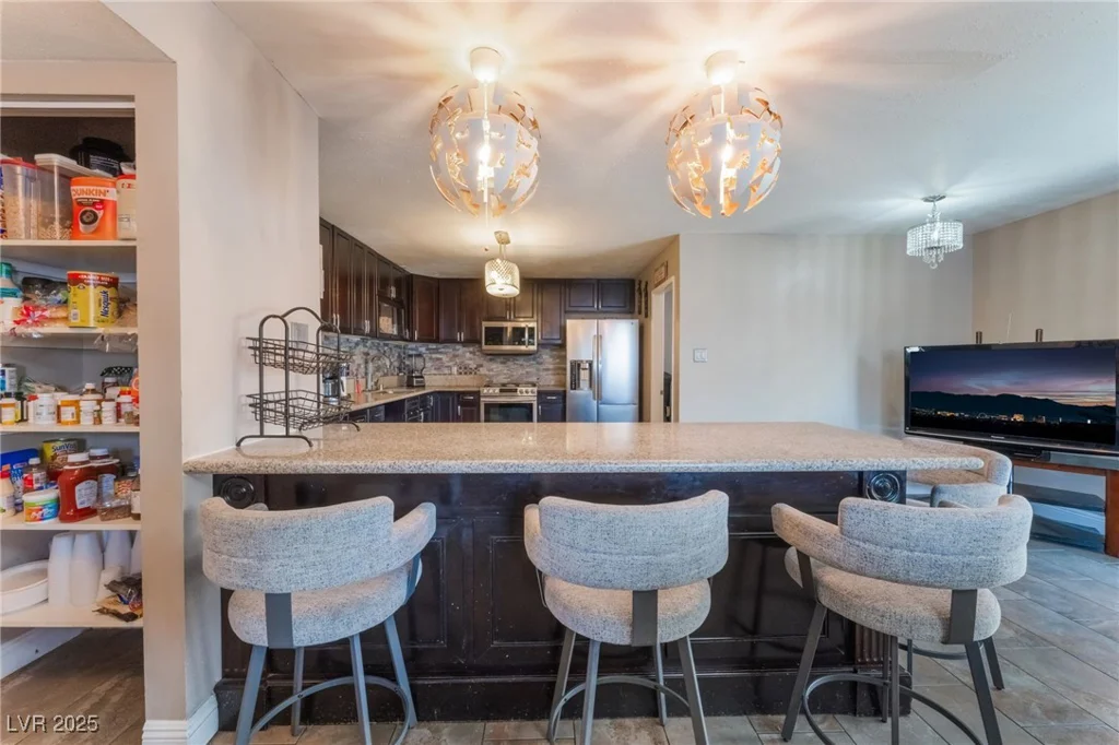 5384 Aston, Las Vegas, NV 89142
