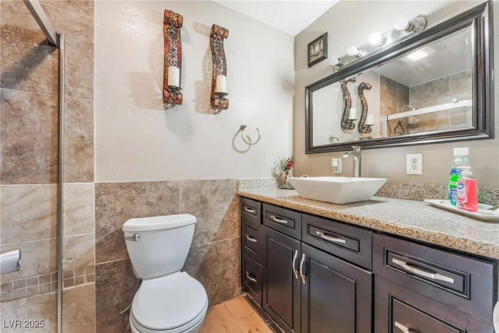 5384 Aston, Las Vegas, NV 89142