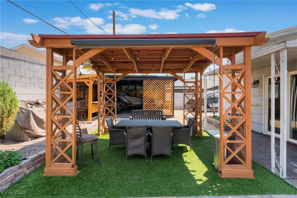 5384 Aston, Las Vegas, NV 89142