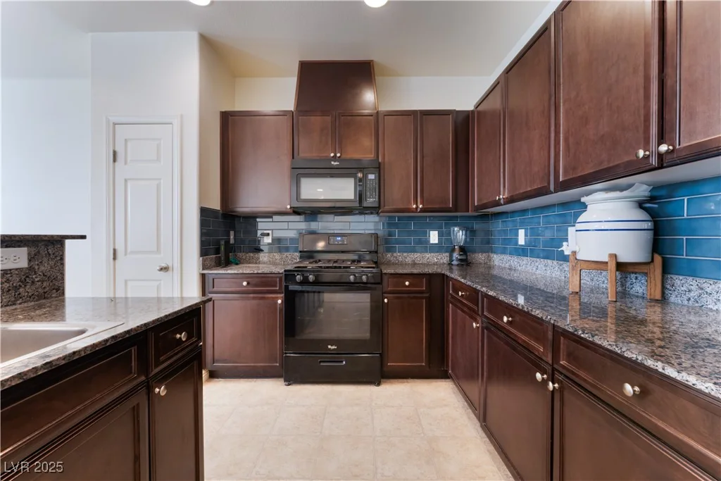 4588 Dover Straight, Las Vegas, NV 89115