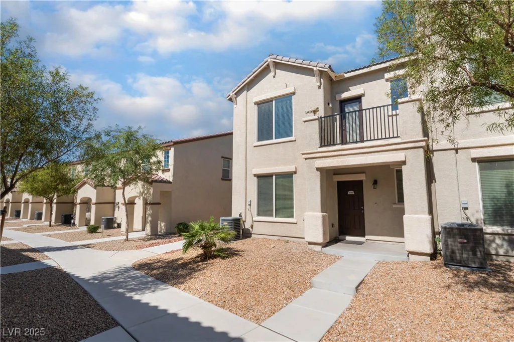4588 Dover Straight, Las Vegas, NV 89115