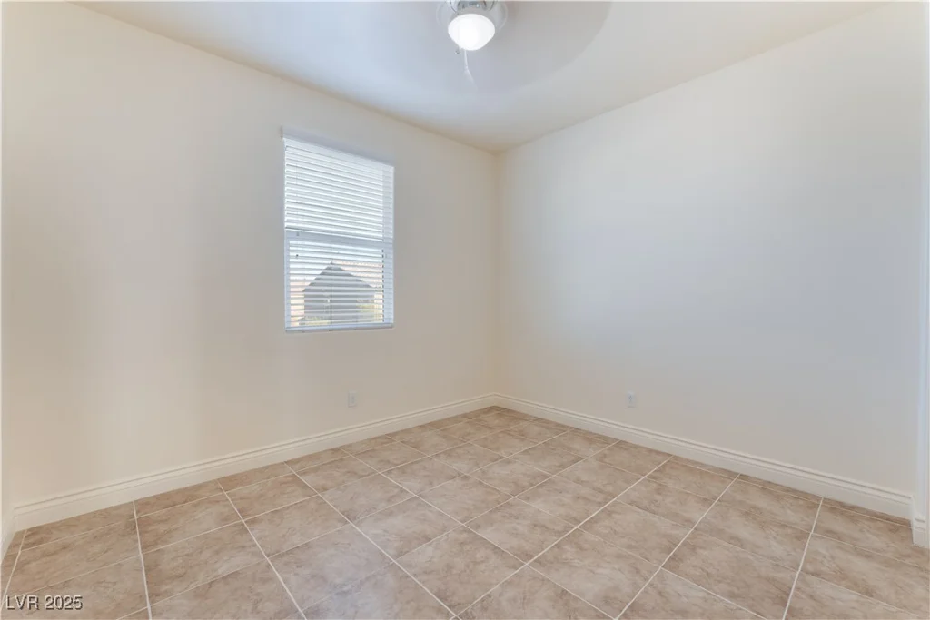 4588 Dover Straight, Las Vegas, NV 89115