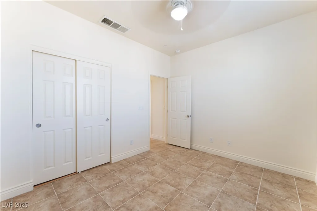 4588 Dover Straight, Las Vegas, NV 89115