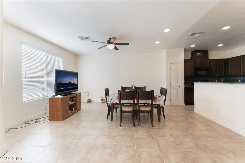 4588 Dover Straight, Las Vegas, NV 89115
