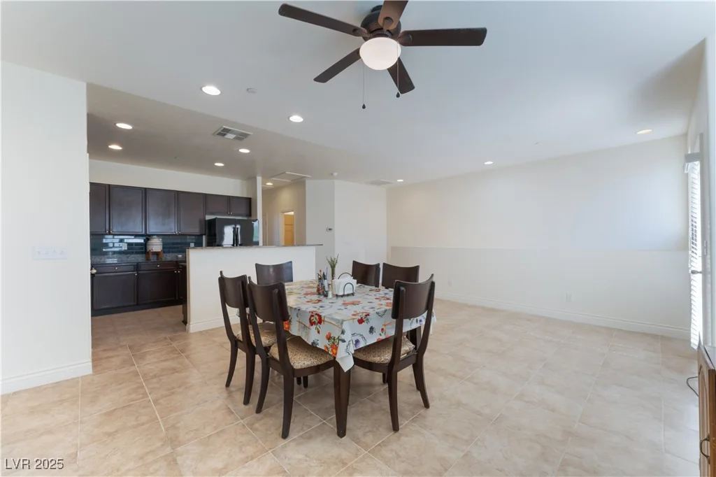 4588 Dover Straight, Las Vegas, NV 89115