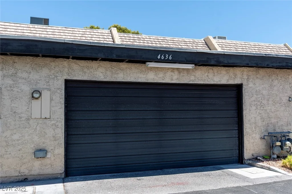 4636 Comnor Hill, Las Vegas, NV 89121