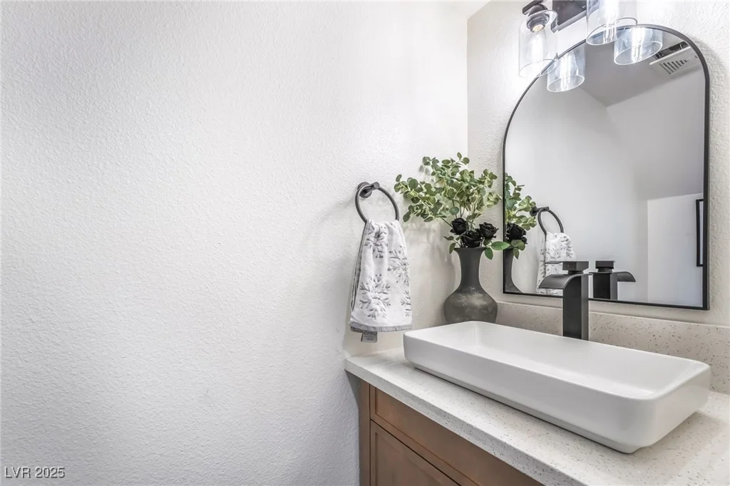 1467 Hialeah, Las Vegas, NV 89119