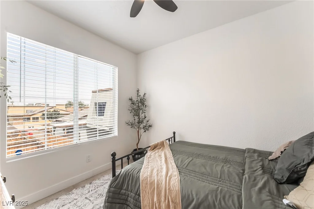 1467 Hialeah, Las Vegas, NV 89119