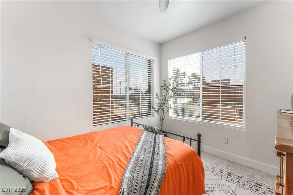 1467 Hialeah, Las Vegas, NV 89119