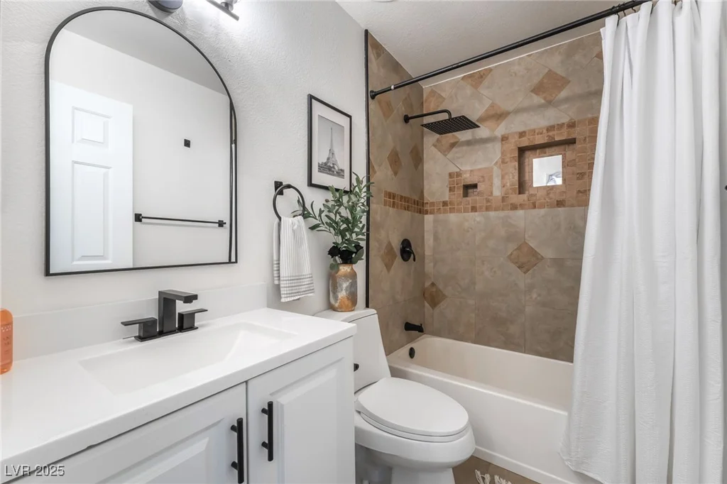 1467 Hialeah, Las Vegas, NV 89119