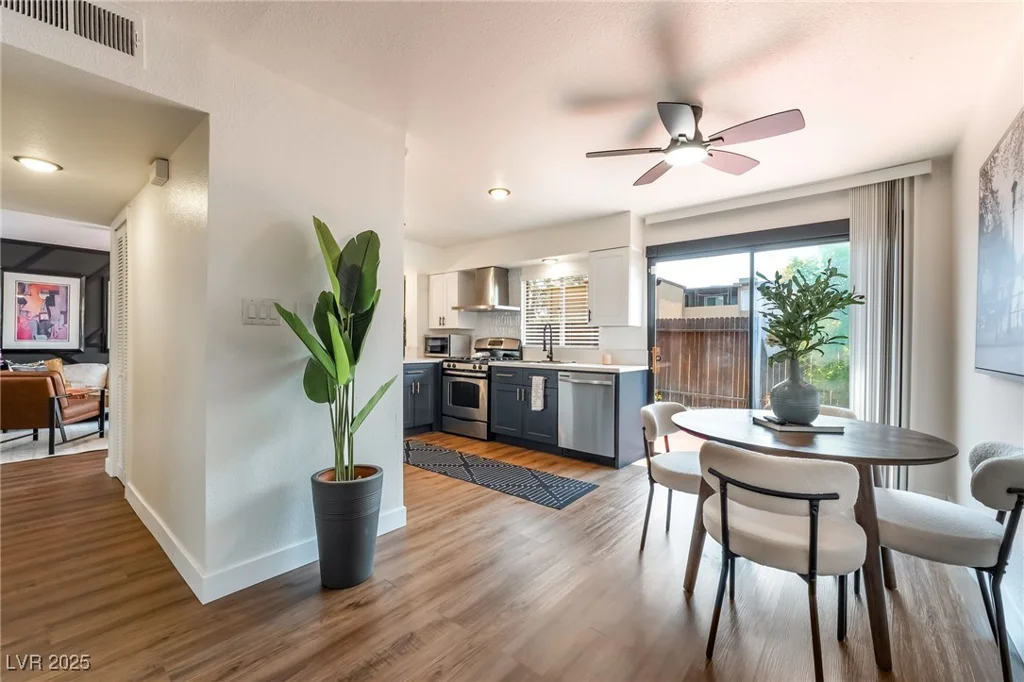 1467 Hialeah, Las Vegas, NV 89119