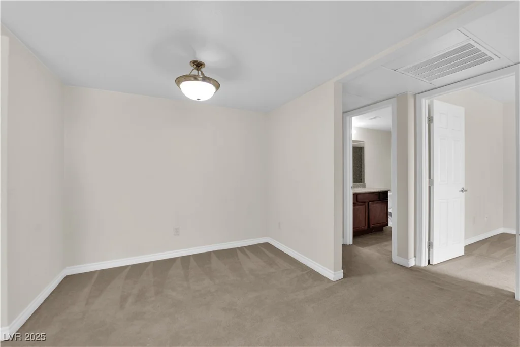 5163 Indian River, Las Vegas, NV 89103