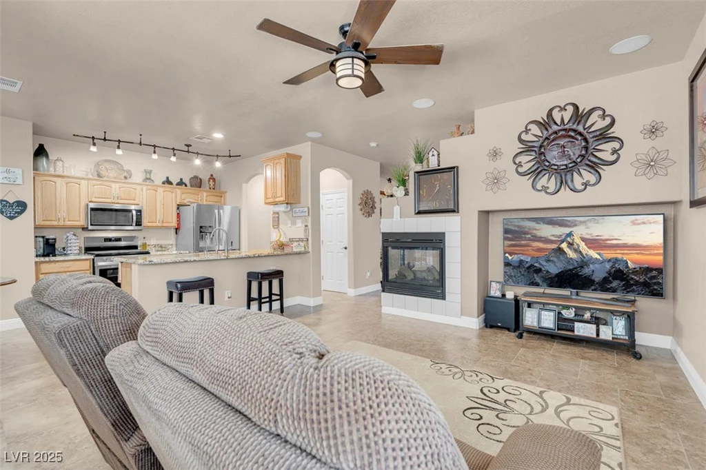 6017 Deep Blue, North Las Vegas, NV 89031