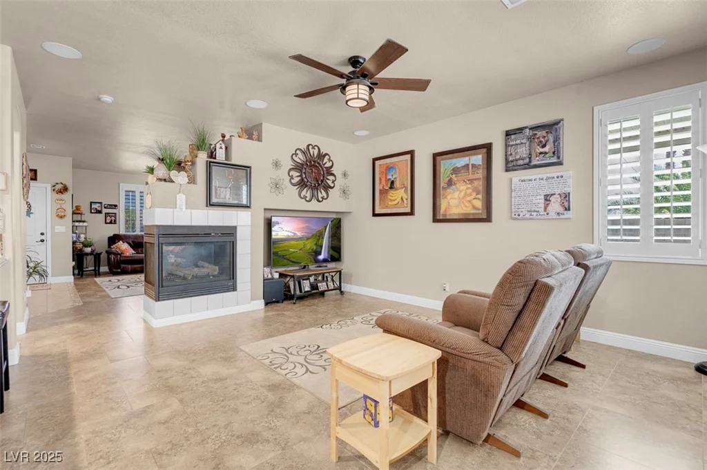 6017 Deep Blue, North Las Vegas, NV 89031