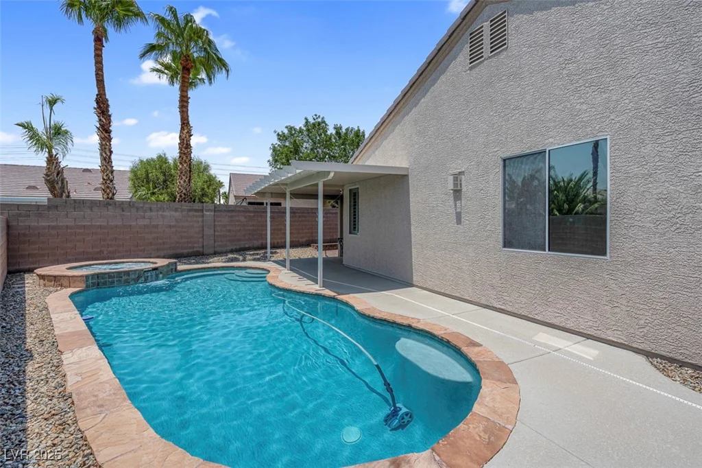 6017 Deep Blue, North Las Vegas, NV 89031