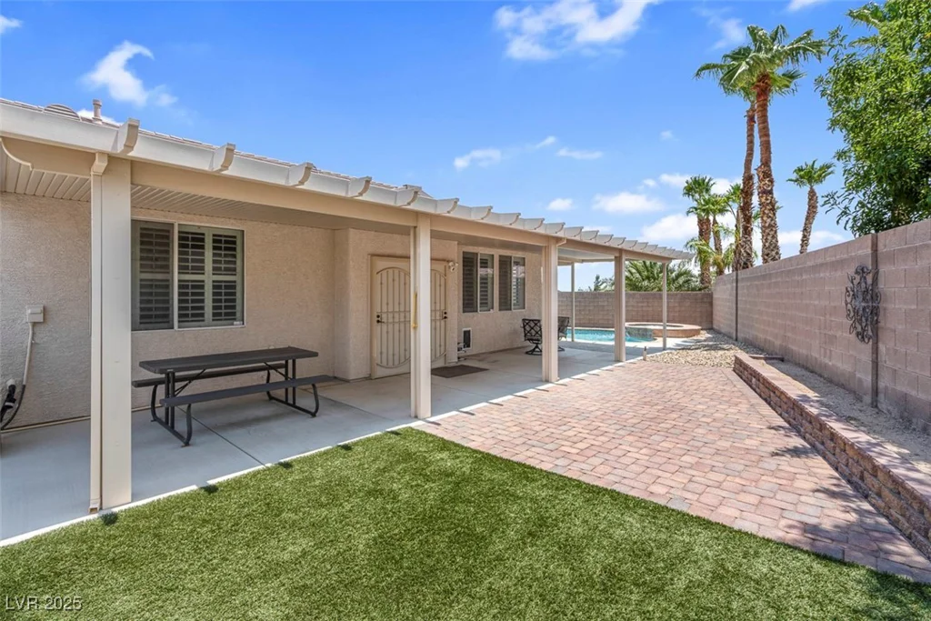 6017 Deep Blue, North Las Vegas, NV 89031