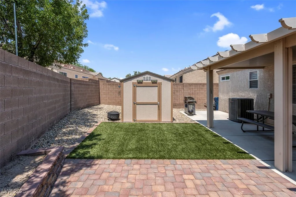 6017 Deep Blue, North Las Vegas, NV 89031