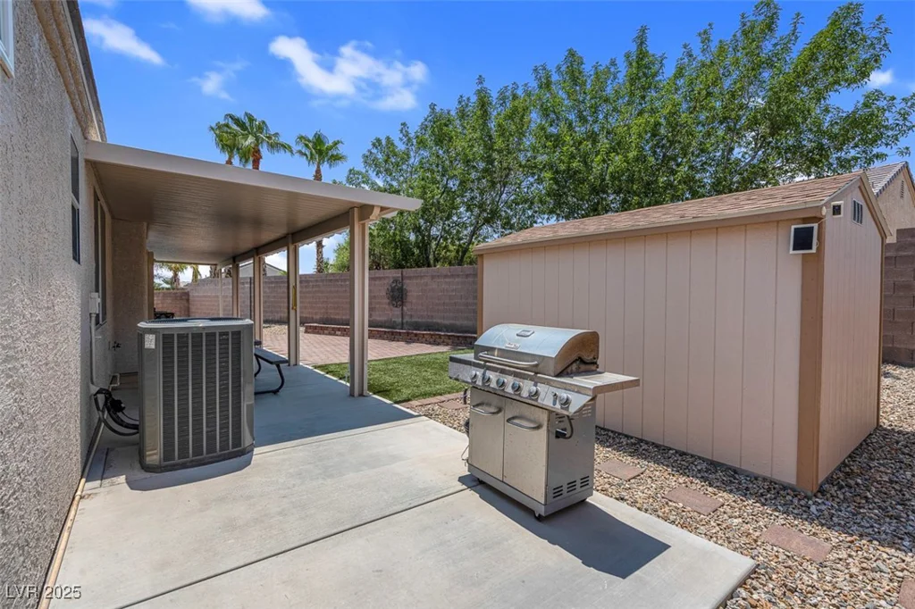 6017 Deep Blue, North Las Vegas, NV 89031