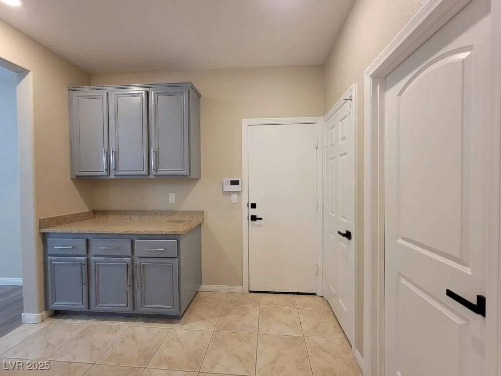 8604 Canyon Ranch, Las Vegas, NV 89131