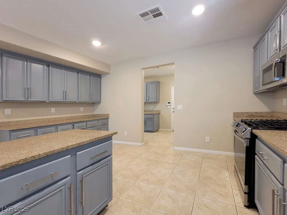 8604 Canyon Ranch, Las Vegas, NV 89131