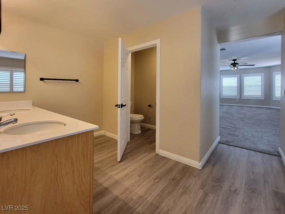 8604 Canyon Ranch, Las Vegas, NV 89131