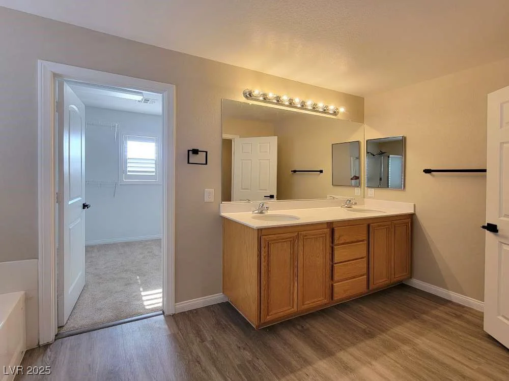 8604 Canyon Ranch, Las Vegas, NV 89131