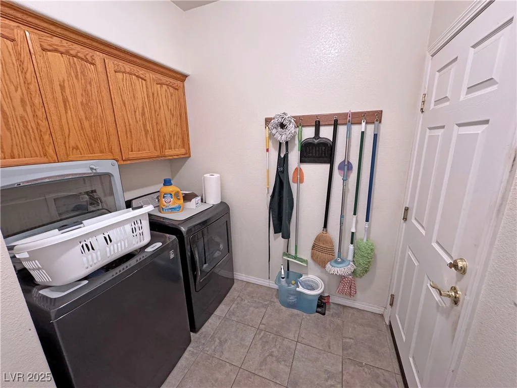 1050 Gee, Pahrump, NV 89060