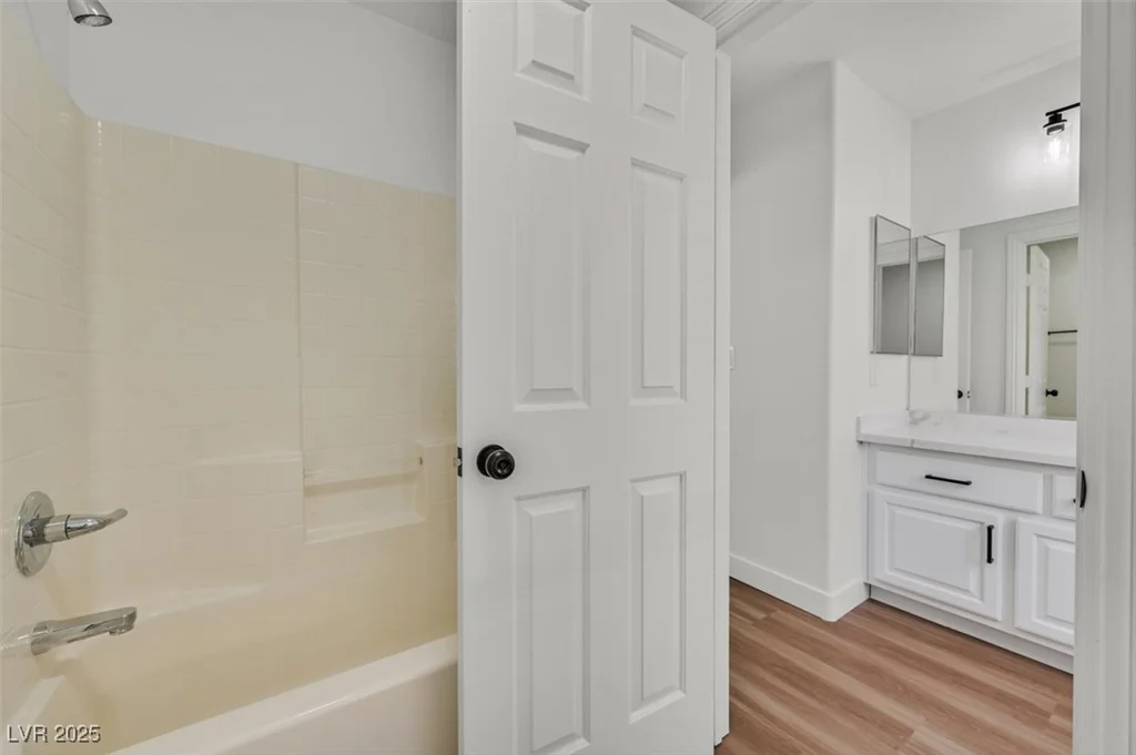 8899 Tom Noon, Las Vegas, NV 89178
