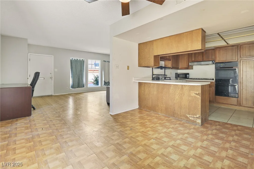 3365 Knollwood, Las Vegas, NV 89121