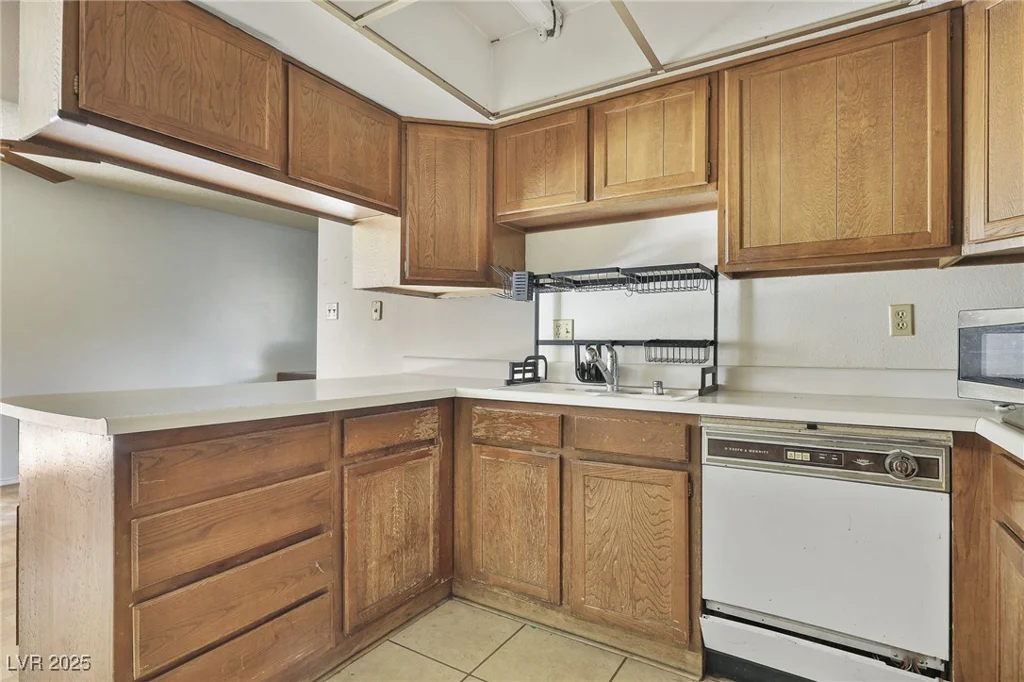 3365 Knollwood, Las Vegas, NV 89121