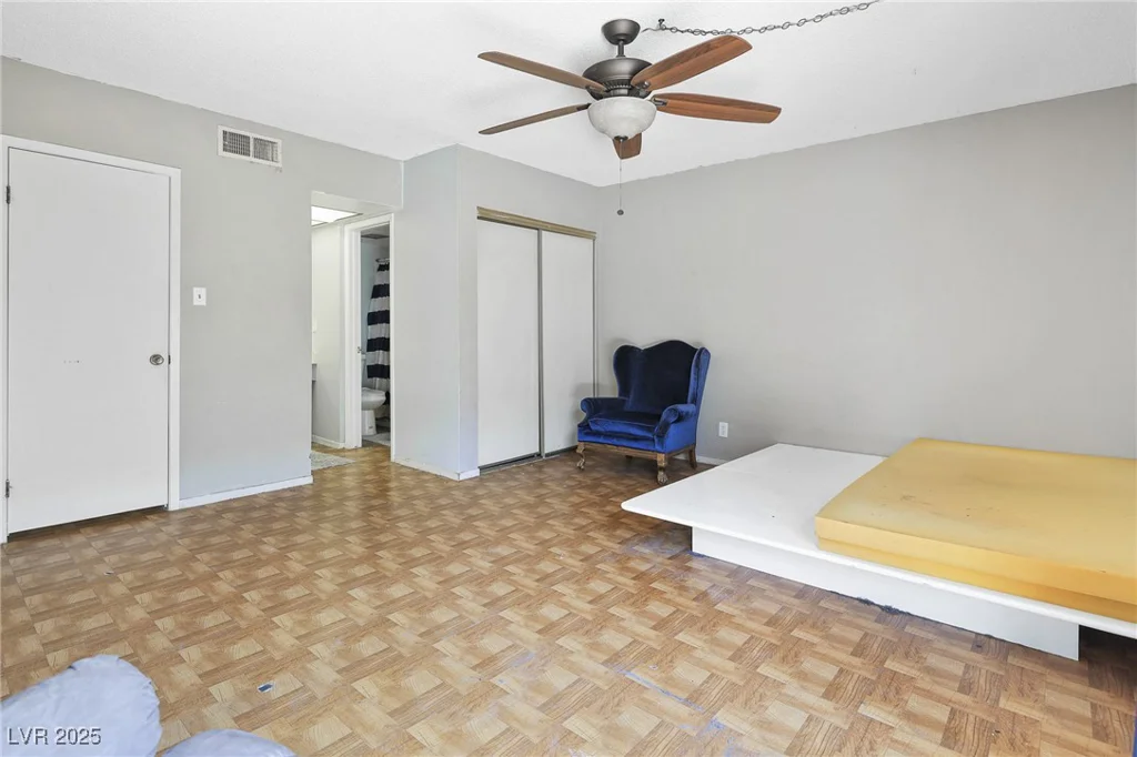 3365 Knollwood, Las Vegas, NV 89121