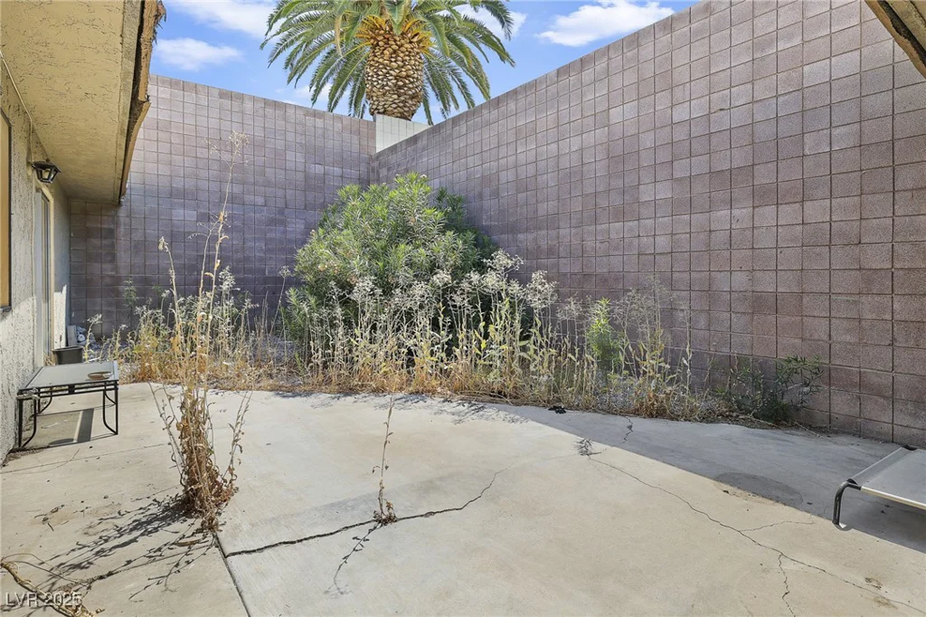 3365 Knollwood, Las Vegas, NV 89121