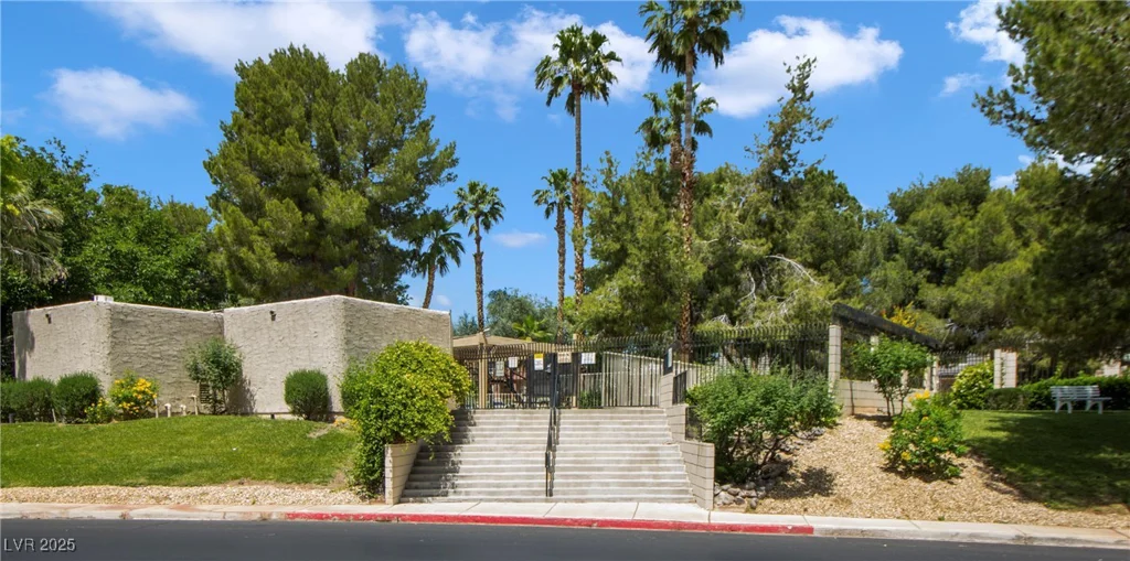 3365 Knollwood, Las Vegas, NV 89121