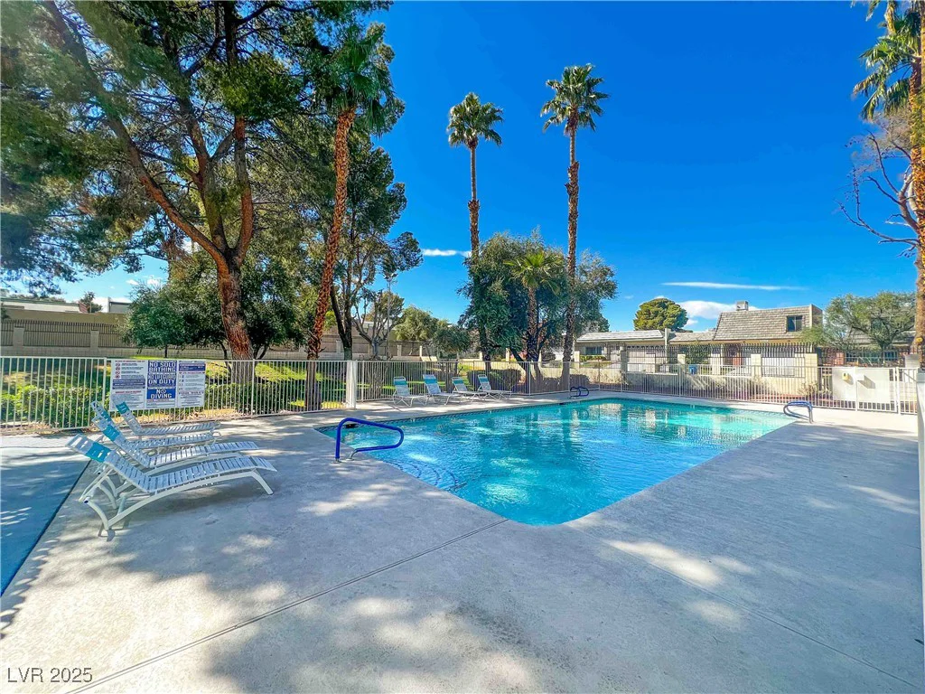 3365 Knollwood, Las Vegas, NV 89121