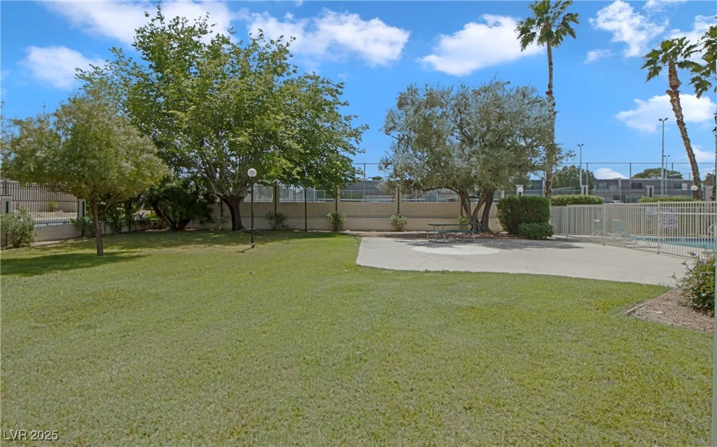3365 Knollwood, Las Vegas, NV 89121