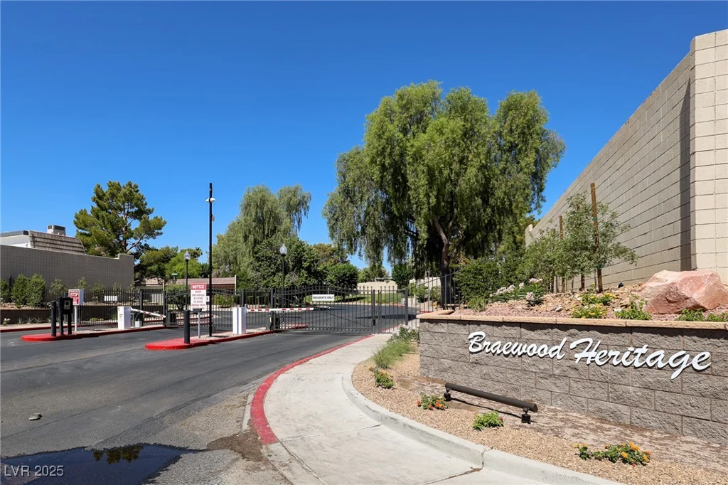 3365 Knollwood, Las Vegas, NV 89121