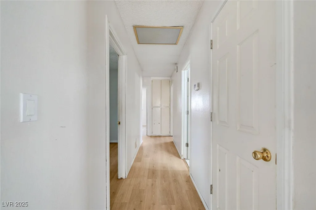 845 Greenbrook, Las Vegas, NV 89110