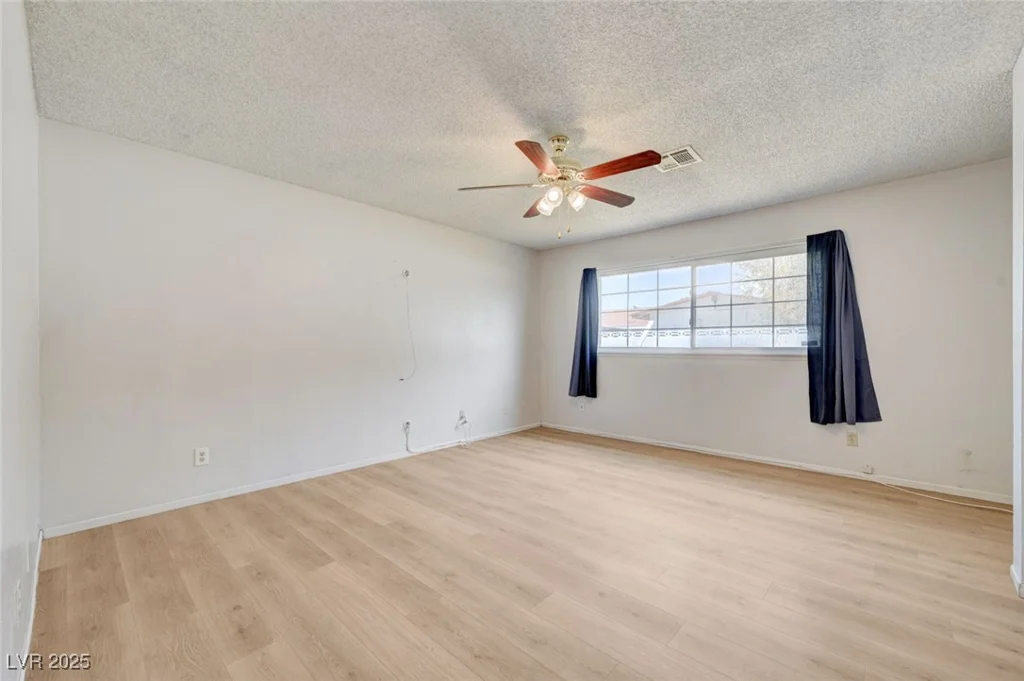845 Greenbrook, Las Vegas, NV 89110