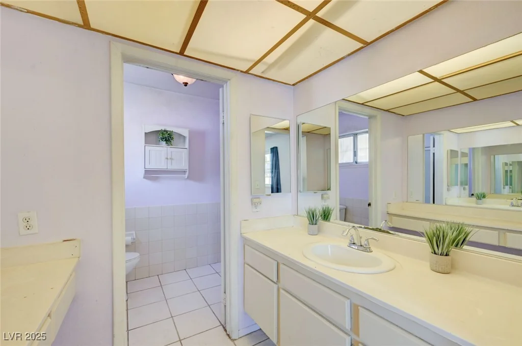 845 Greenbrook, Las Vegas, NV 89110