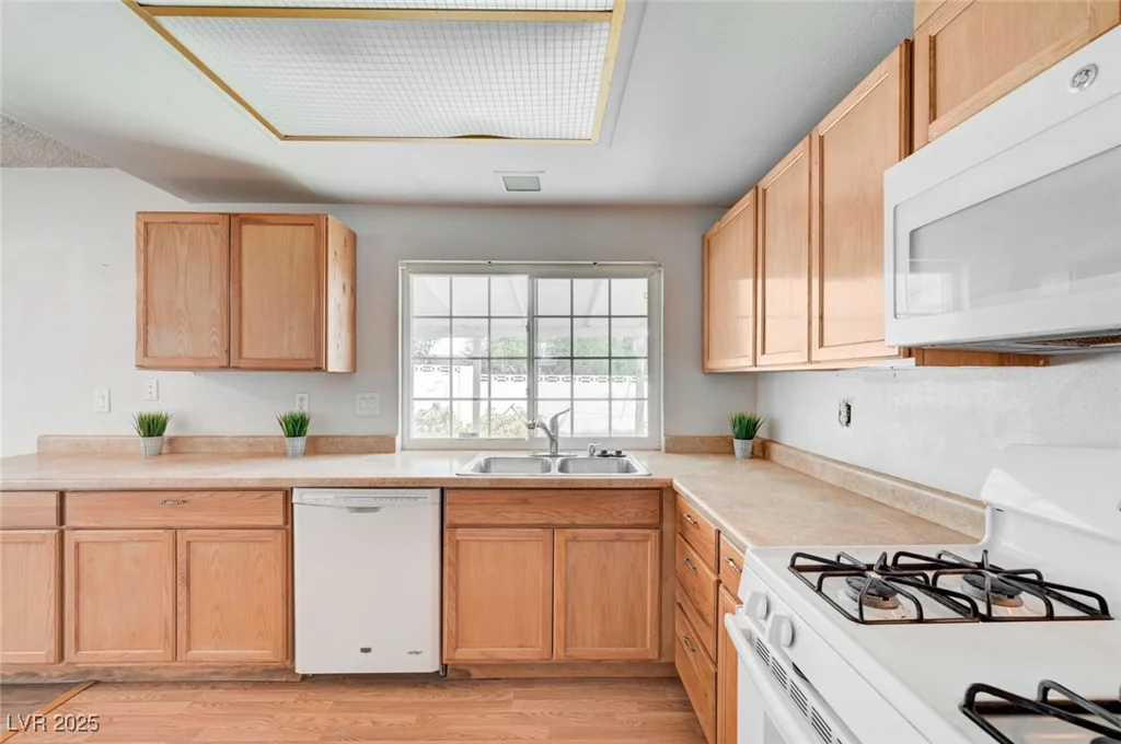 845 Greenbrook, Las Vegas, NV 89110