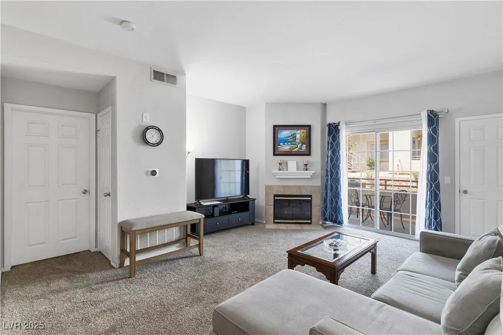 3318 Decatur, Las Vegas, NV 89130