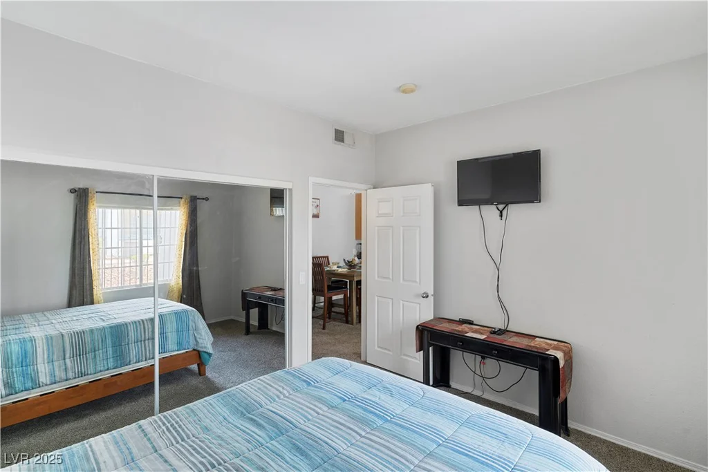 3318 Decatur, Las Vegas, NV 89130