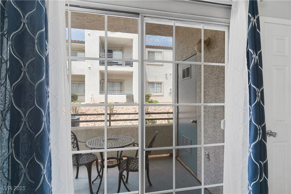 3318 Decatur, Las Vegas, NV 89130