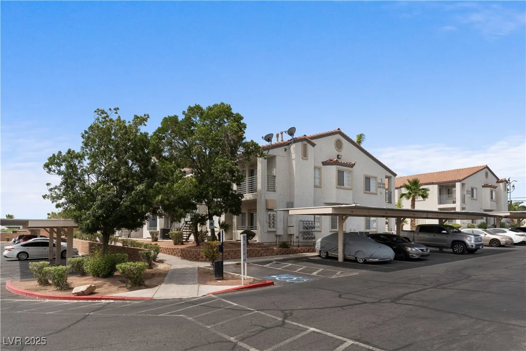 3318 Decatur, Las Vegas, NV 89130