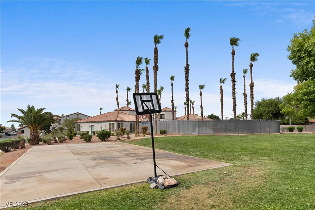 3318 Decatur, Las Vegas, NV 89130