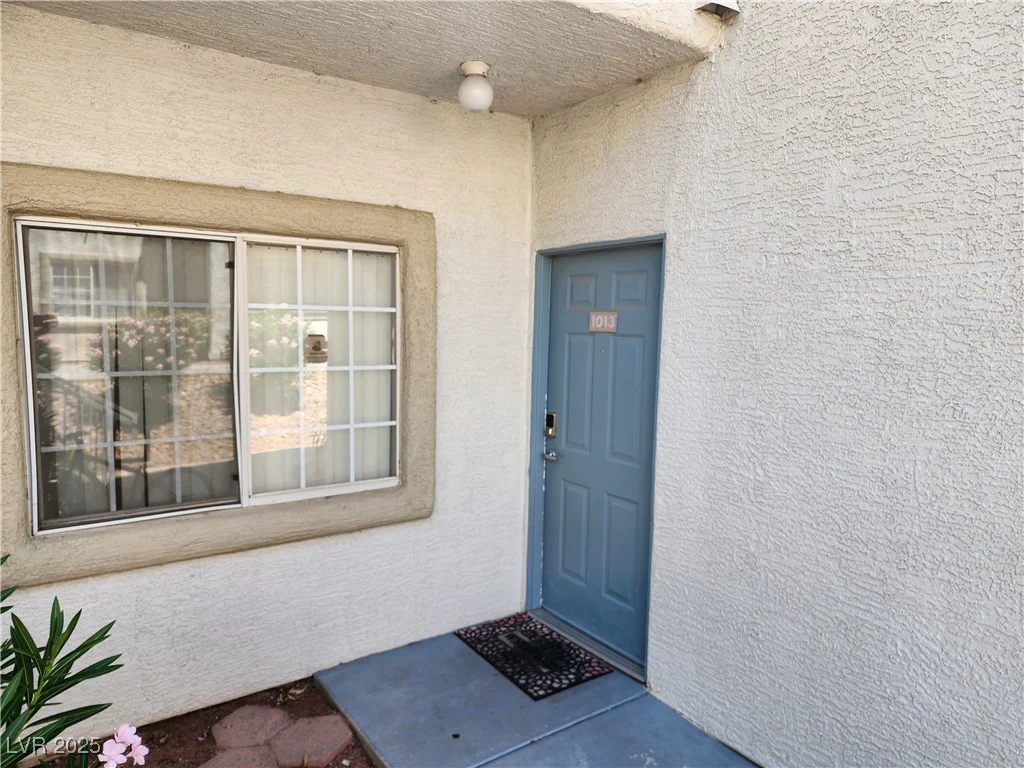 3318 Decatur, Las Vegas, NV 89130