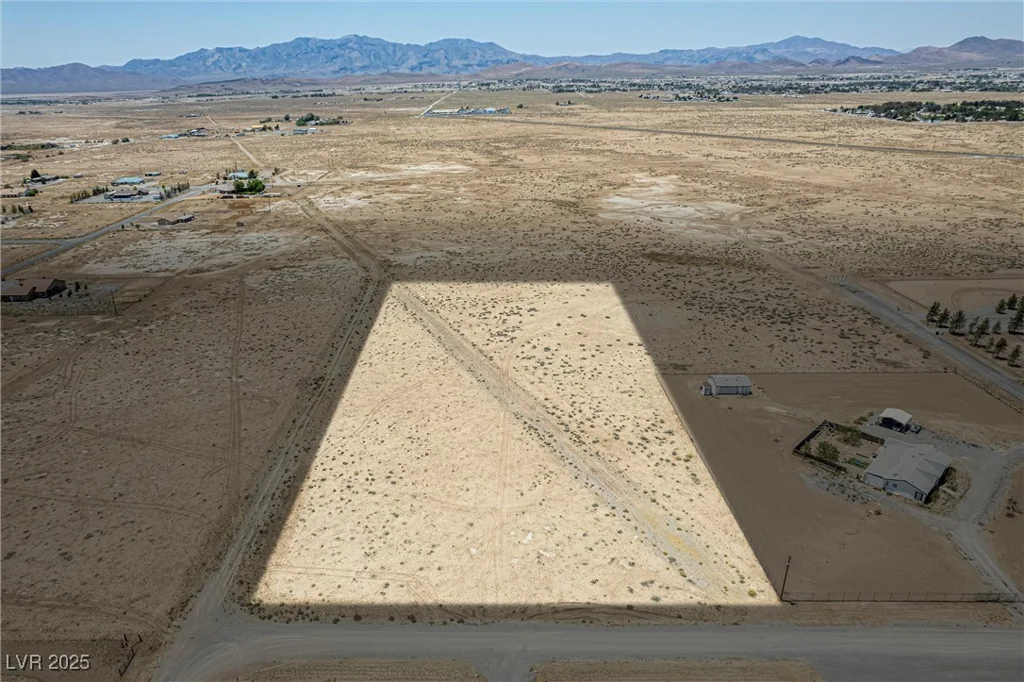 1690 Gray Fox, Pahrump, NV 89048
