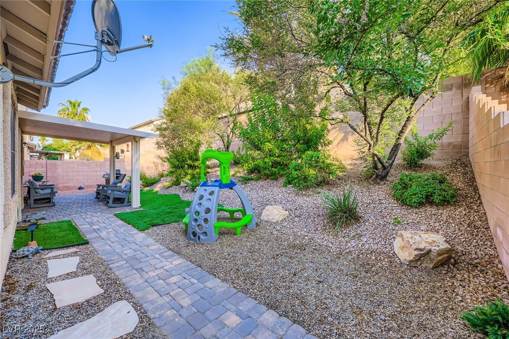 1433 Evening Song, Henderson, NV 89012